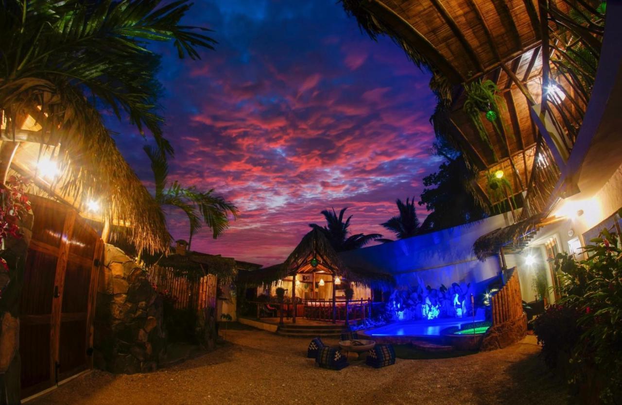 Hotel Tres Palmas à Montañita Extérieur photo