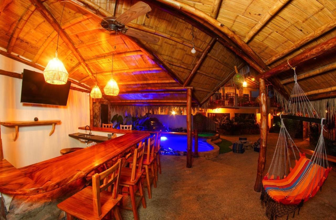 Hotel Tres Palmas à Montañita Extérieur photo